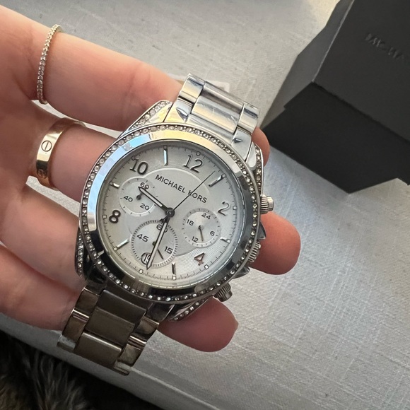 Michael Kors Watch - Picture 2 of 4